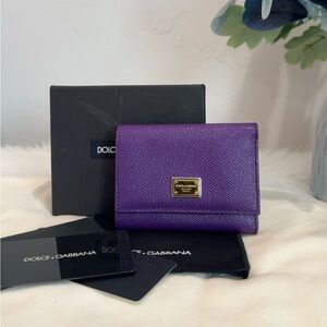 EUC✨Dolce & Gabbana Dauphine Calf Leather Tri-fold Wallet
